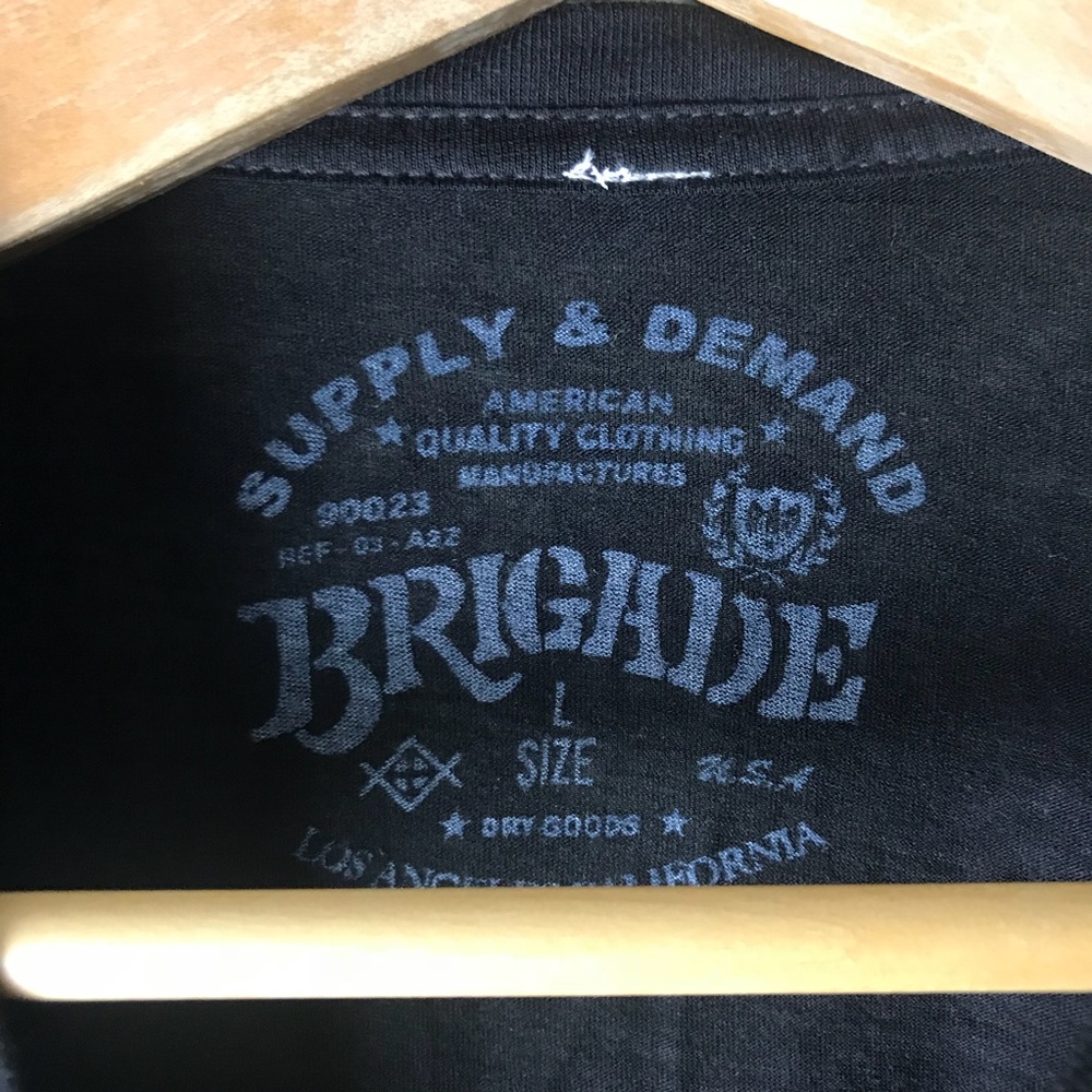 Supply & demand men’s graphic short sleeve tee - Picture 3 of 4